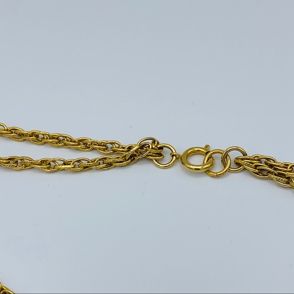 Vintage Necklace Unsigned Tiered 3 chains - Picture 5 of 5